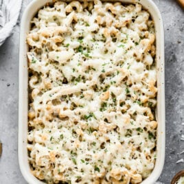 Cheesy chicken Alfredo bake in a dish