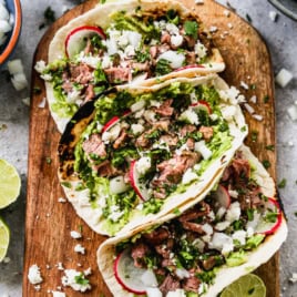 Overhead view of carne asada tacos
