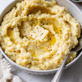 Creamy crockpot mashed potatoes with butter